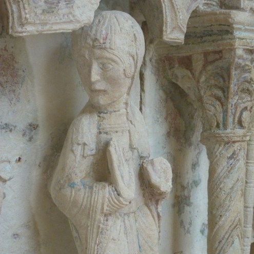 Talk to the hand Annunciation Louvres 12th cent